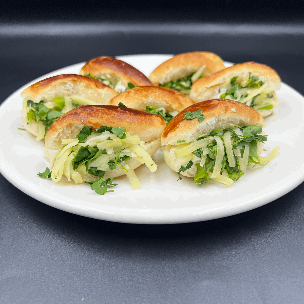 Mini Maydonozlu Saçaklı Sandviç